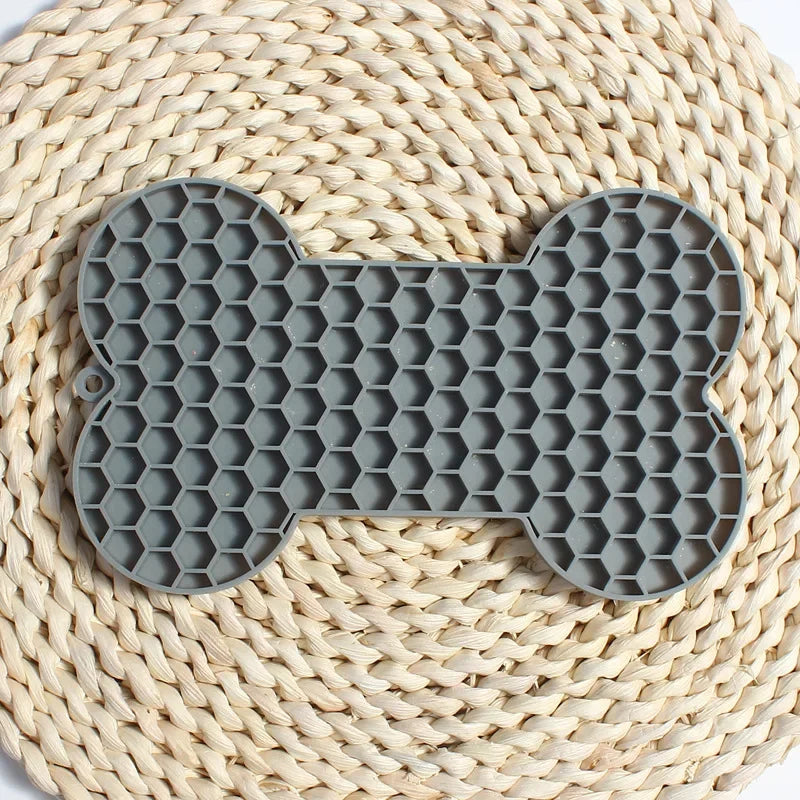 Bone Shape Silicone Licking Pad Pet Dog Peanut Butter Slow Food Bowl ESPECIFICATIONSBrand Name: NoEnName_NullItem Type: Slow FeederOrigin: Mainland ChinaType: DogsMaterial: silica gelApplicable Dog Breed: Universal
Bone SShopDoggieworksShopDoggieworksBone Shape Silicone Licking Pad Pet Dog Peanut Butter Slow Food Bowl Eating