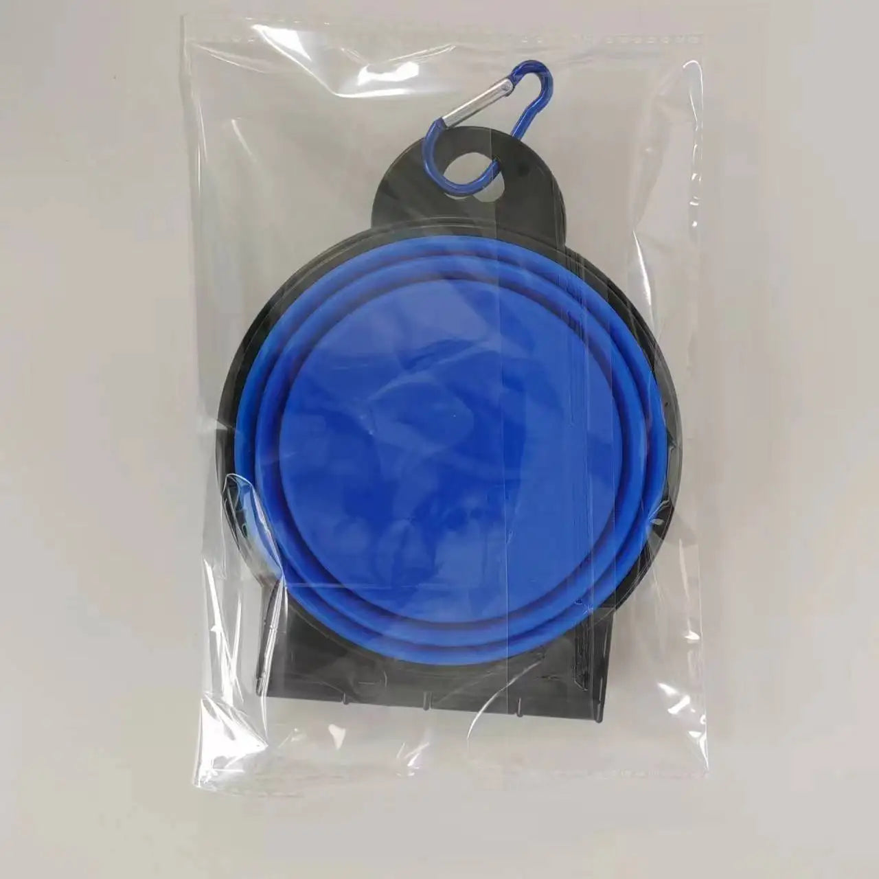 1-piece 2-in-1 foldable dual bowl feeding bowl portable outdoor travelSPECIFICATIONSBrand Name: NoEnName_NullItem Type: Travel BowlsOrigin: Mainland ChinaType: DogsApplicable Dog Breed: UniversalChoice: yes
ShopDoggieworksShopDoggieworks1-piece 2-