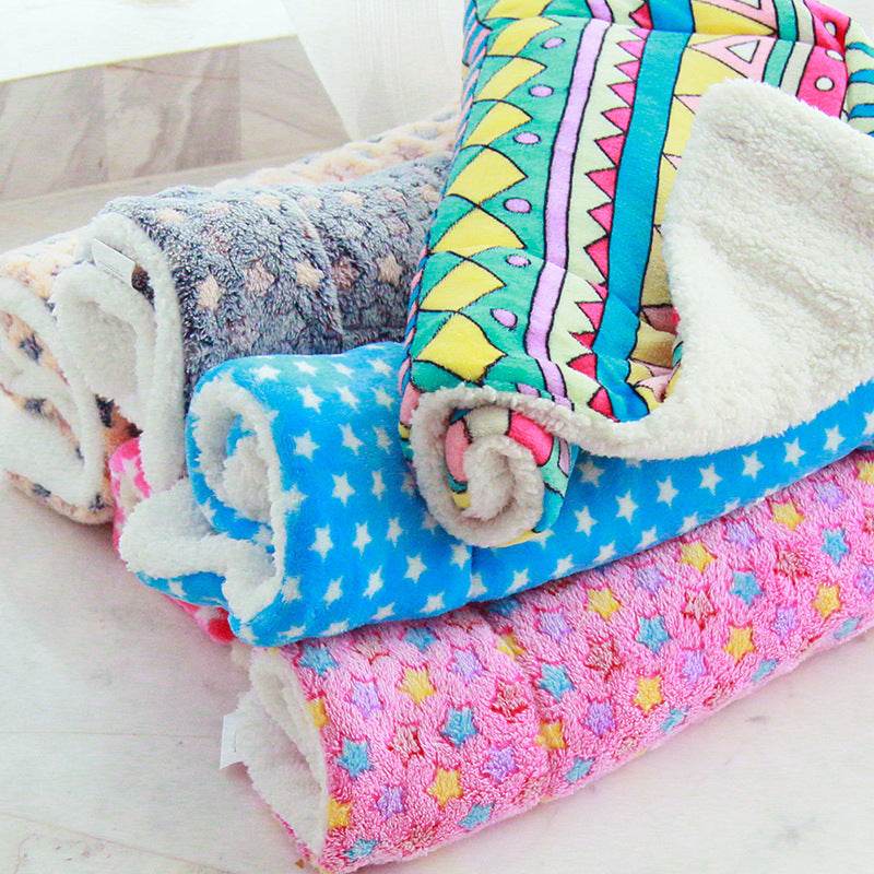 Puppy Blankets | Luxury Puppy Blanket and Comforter
What you need to know about Puppy Blankets?
Why Do You need Puppy Blankets?
Just like healthy and hygienic food, a pet also requires an appropriate environment thDog Cooling MatShopDoggieworksShopDoggieworksLuxury Puppy Blanket