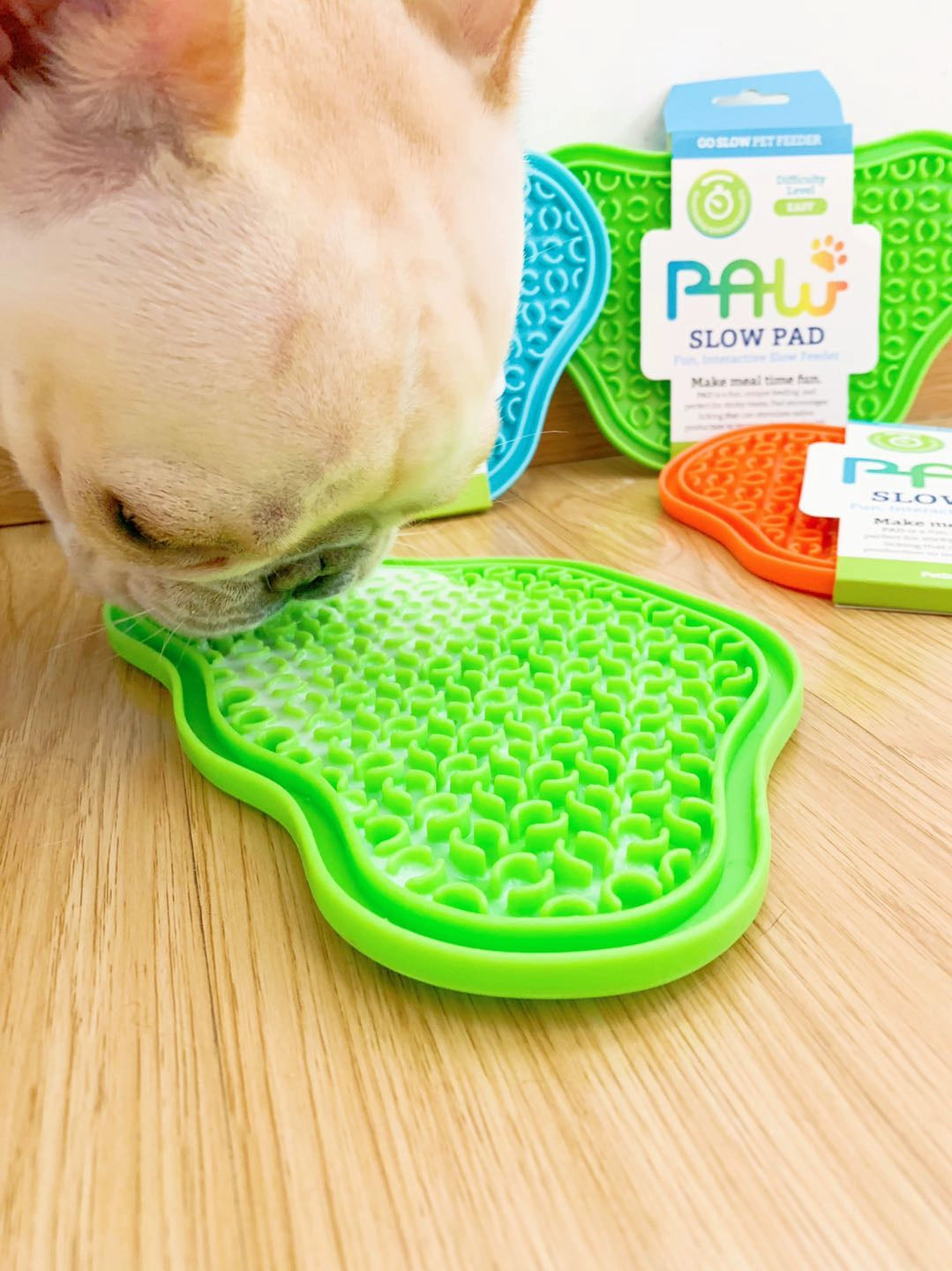 King Xiao Wang-British PDH Pet Licking Mat for Cats and Dogs Slow Feeding Bowl Educational Fun Dinner Plate Licking Mat