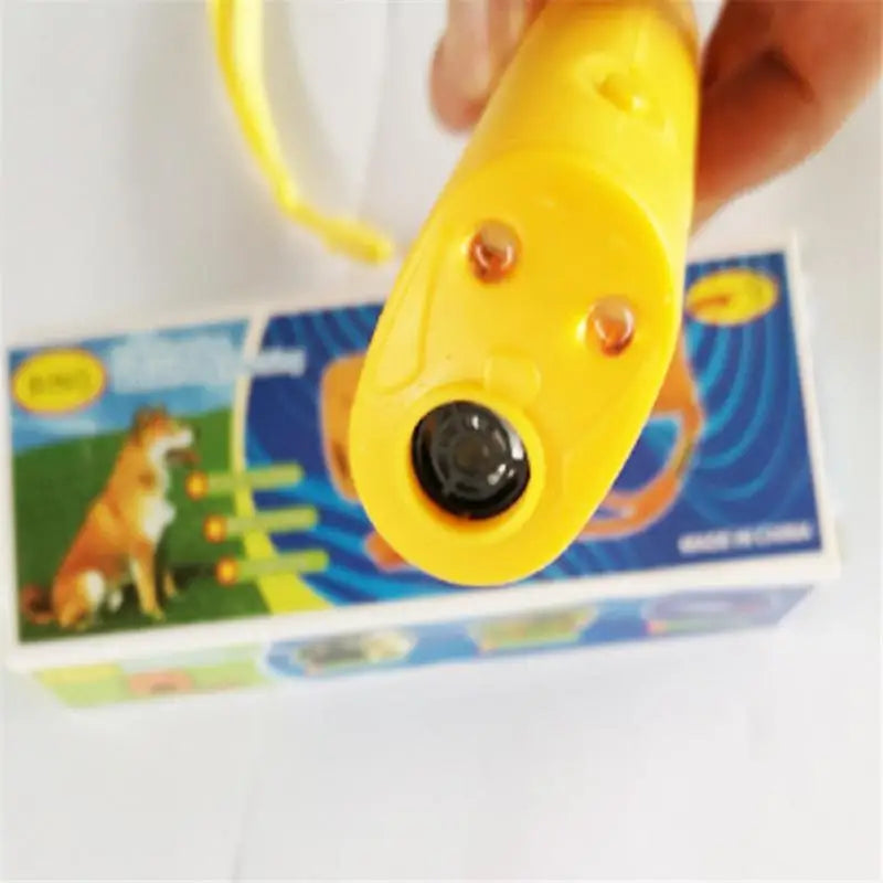 Ultrasonic Pet Dog Repeller Anti Barking Stop Bark Training Device High Power Dog Training Repellents Without Battery