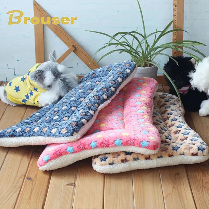 Flannel Pet Mat Dog Bed Cat Bed Thicken Sleeping Mat Dog Blanket Mat For Puppy Kitten Pet Dog Bed for Small Large Dogs Pet Rug