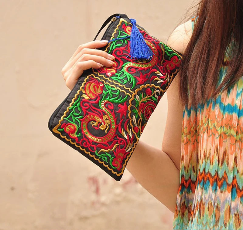 Women Ethnic National Retro Butterfly Flower Bags Handbag Coin Purse ESPECIFICATIONSBrand Name: dawndessloHandbags Type: otherMain Material: Cotton FabricLining Material: COTTONShape: SatchelsPlace Of Origin: HE BEI ProvincePlace Of OrShopDoggieworksShopDoggieworksWomen Ethnic National Retro Butterfly Flower Bags Handbag Coin Purse Embroidered Lady Clutch Tassel Small Flap Summer Sale