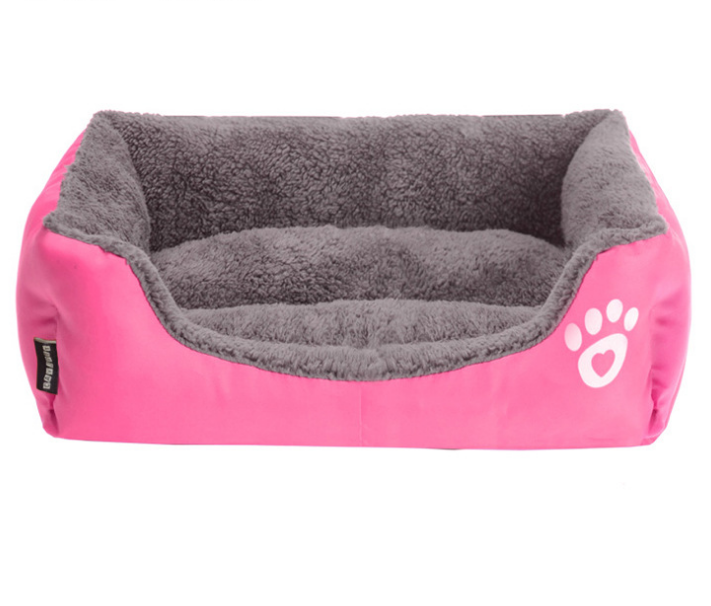 Winter Dog Bed | Thermal & Heated Dog Beds
MACHINE WASHABLE Winter Dog Bed
If you’re looking for the best warm dog beds for winter, I’ve got you covered like a Winter Dog Bed  (get it?)!
Let’s talk tips on hRound Dog BedShopDoggieworksShopDoggieworksThermal & Heated Dog Beds