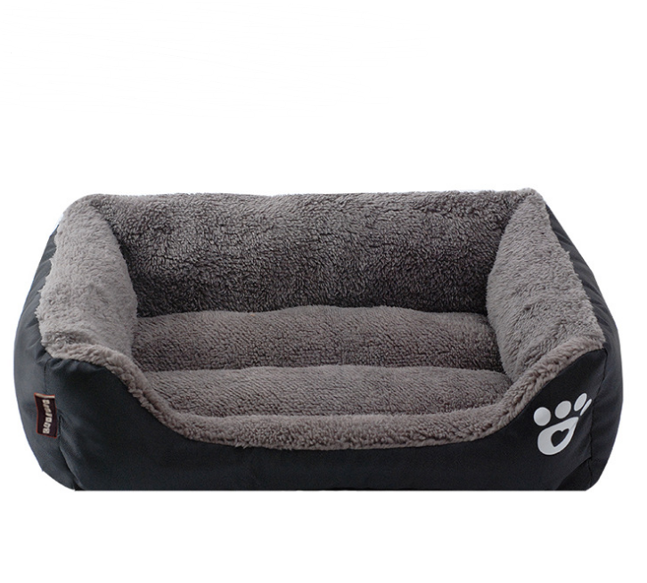 Winter Dog Bed | Thermal & Heated Dog Beds
MACHINE WASHABLE Winter Dog Bed
If you’re looking for the best warm dog beds for winter, I’ve got you covered like a Winter Dog Bed  (get it?)!
Let’s talk tips on hRound Dog BedShopDoggieworksShopDoggieworksThermal & Heated Dog Beds